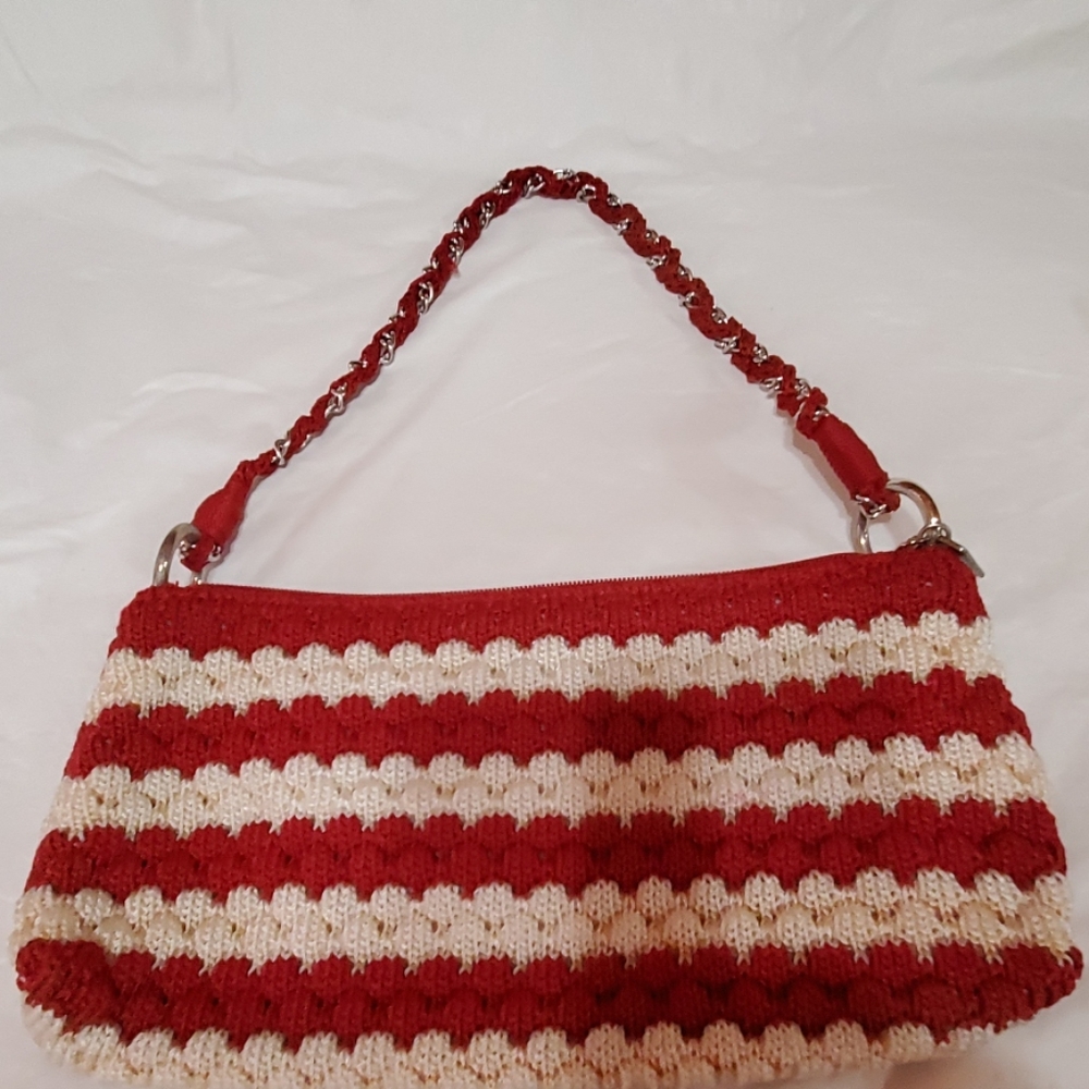 Lina red and white fabric purse